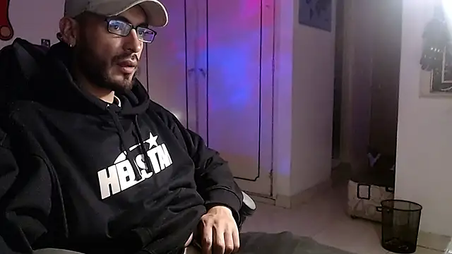 malek xarx  online show from February 8, 6:55 am