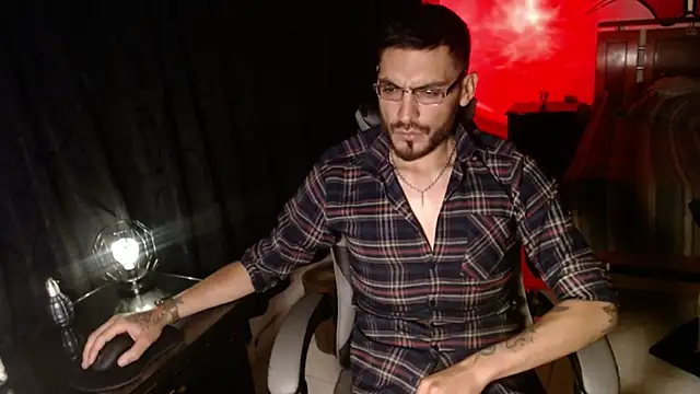 malek xarx  online show from February 10, 2:10 am