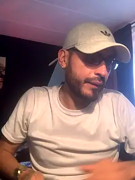 malek xarx  online show from December 14, 8:36 pm