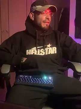 malek xarx  online show from March 1, 3:39 am