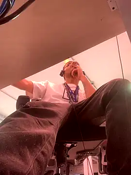 malek xarx  online show from November 27, 3:23 pm