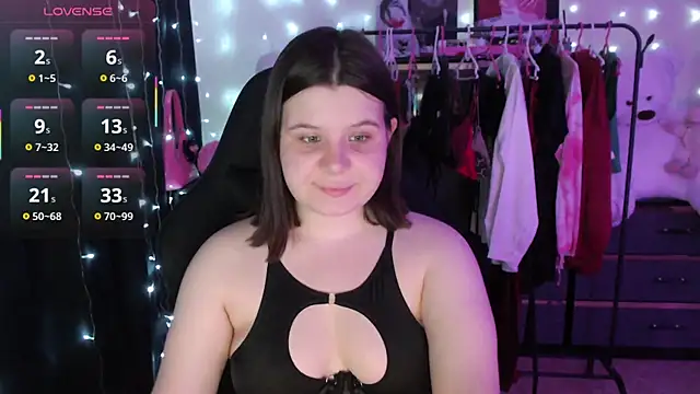 AmyVibess online show from May 21, 6:05 pm