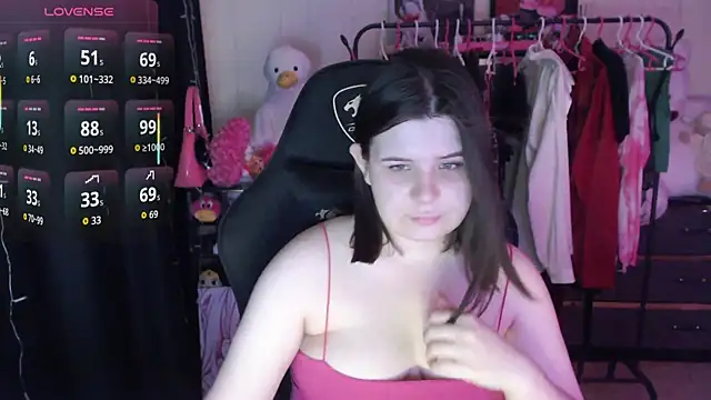 Snapshot of AmyVibess chatting on July 7, 6:11 pm AmyVibess online show from July 7, 6:11 pm