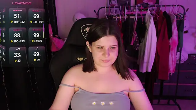 Snapshot of AmyVibess chatting on July 13, 7:35 pm AmyVibess online show from July 13, 7:35 pm