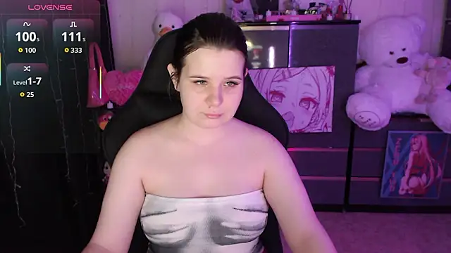 AmyVibess online show from March 13, 8:14 pm