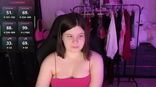 AmyVibess online show from May 1, 6:13 pm