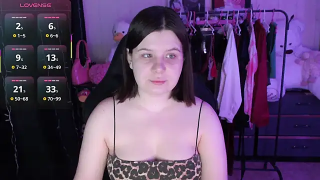 AmyVibess online show from May 2, 6:13 pm