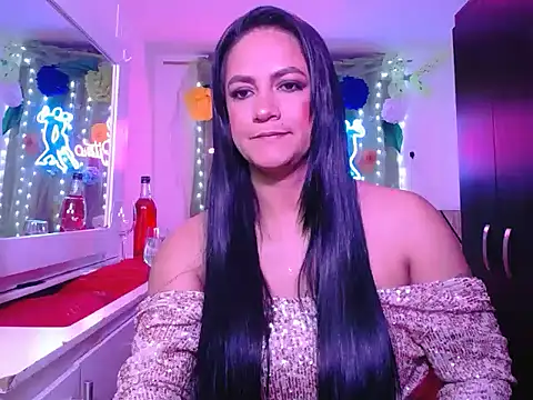 Snapshot of FernandaRui chatting on February 27, 12:11 am FernandaRui online show from February 27, 12:11 am