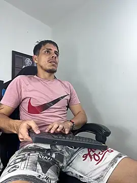 Luke Stone online show from April 13, 11:20 pm