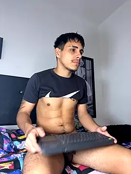 Luke Stone online show from December 4, 9:47 pm