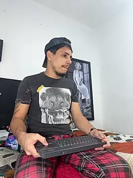 Luke Stone online show from March 24, 9:04 pm