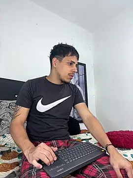 Luke Stone online show from March 8, 8:01 pm