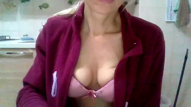 Kelly80 online show from April 12, 2:48 am