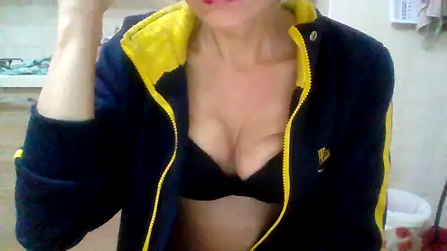 Kelly80 online show from January 12, 3:24 am