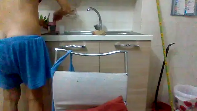 Snapshot of Kelly80 chatting on September 16, 2:56 am Kelly80 online show from September 16, 2:56 am