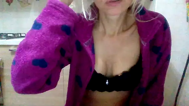 Kelly80 online show from December 22, 3:50 am