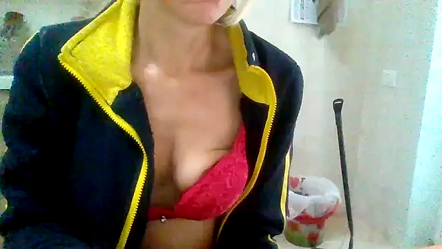 Kelly80 online show from February 9, 3:54 pm