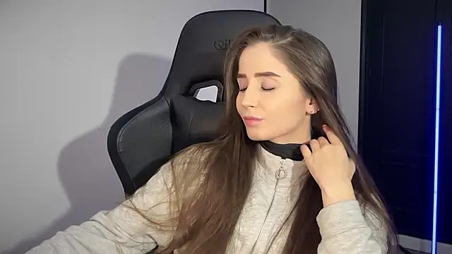 Snapshot of s_meow chatting on November 12, 10:46 pm s meow online show from November 12, 10:46 pm