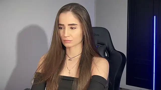 Snapshot of s_meow chatting on November 11, 10:37 pm s meow online show from November 11, 10:37 pm