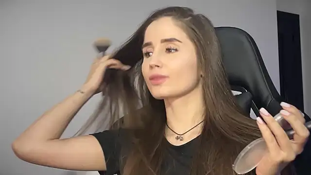 Snapshot of s_meow chatting on November 7, 7:40 pm s meow online show from November 7, 7:40 pm