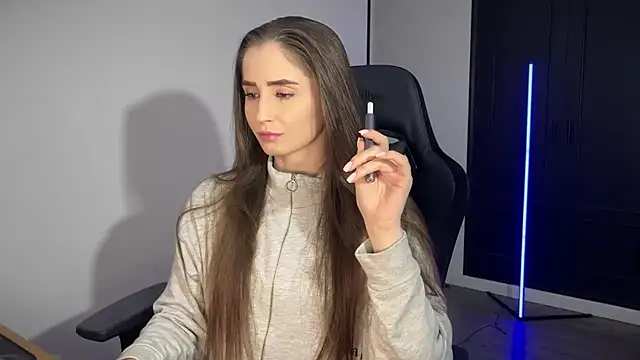 Snapshot of s_meow chatting on November 13, 10:35 pm s meow online show from November 13, 10:35 pm