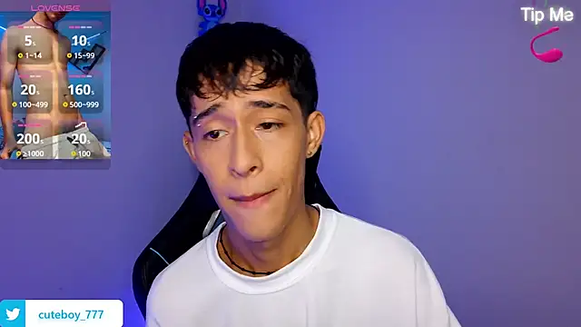 Danny cute 05 online show from October 21, 6:02 am