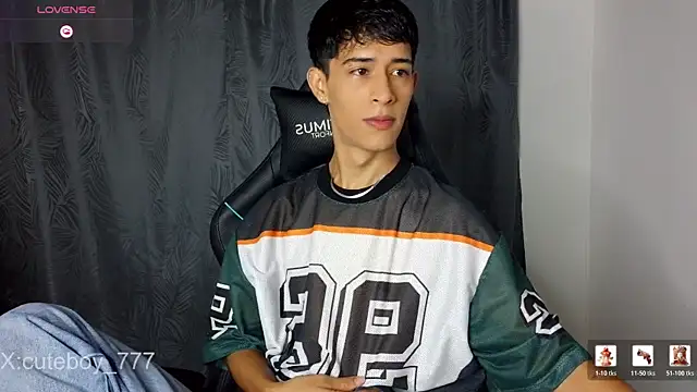 Danny cute 05 online show from January 9, 3:19 pm