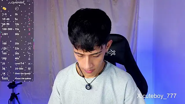 Snapshot of Danny_cute_05 chatting on May 3, 10:24 pm Danny cute 05 online show from May 3, 10:24 pm