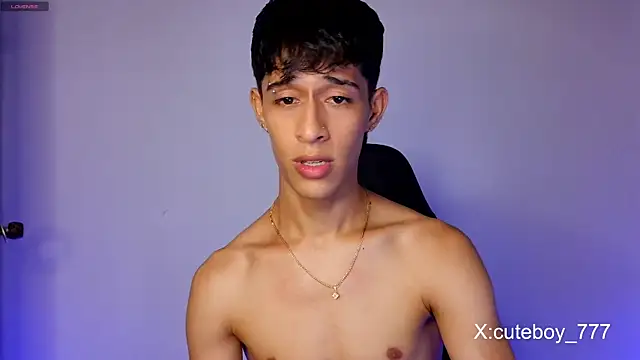 Snapshot of Danny_cute_05 chatting on May 23, 12:31 am Danny cute 05 online show from May 23, 12:31 am