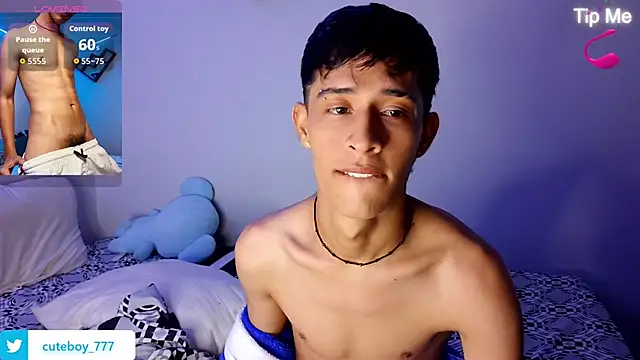 Danny cute 05 online show from October 15, 4:11 am