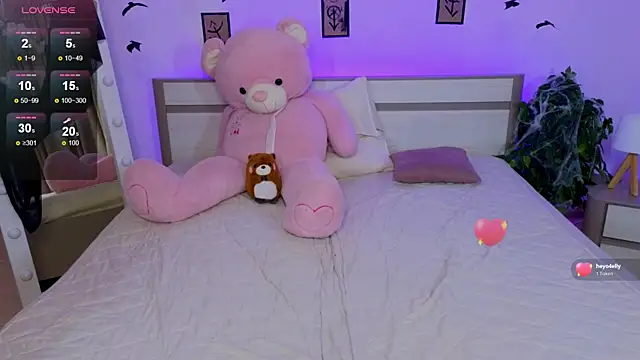 Iris Rain online show from October 19, 10:18 am