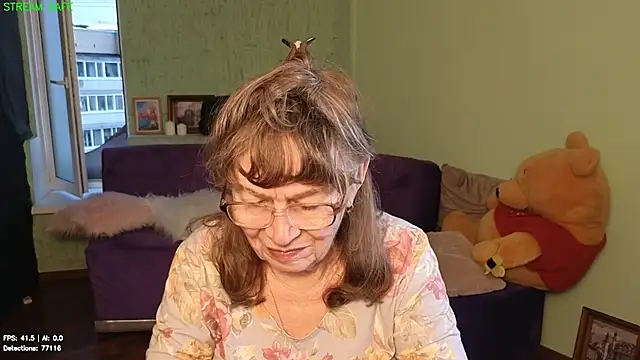 Snapshot of Betty_Brick chatting on July 15, 4:58 pm Betty Brick online show from July 15, 4:58 pm