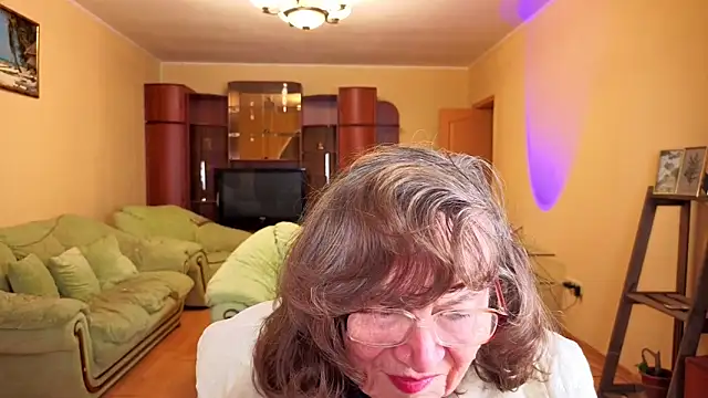 Betty Brick online show from December 22, 12:33 am