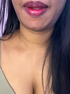 Snapshot of tamil_Aarathi chatting on June 12, 5:21 pm tamil Aarathi online show from June 12, 5:21 pm