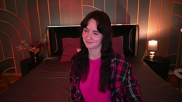 Snapshot of BerryDiva chatting on September 9, 8:07 pm BerryDiva online show from September 9, 8:07 pm