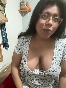 Snapshot of karysweetbeaury chatting on February 4, 6:58 pm karysweetbeaury online show from February 4, 6:58 pm