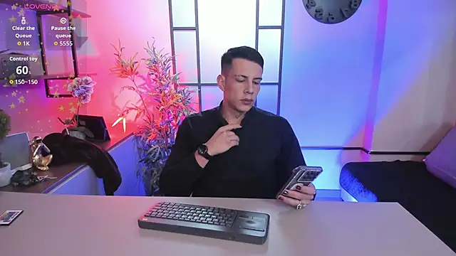 Dustin Sonne online show from February 18, 3:37 am