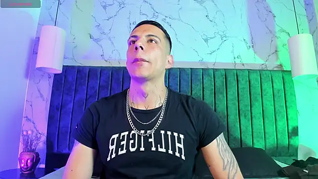 Dustin Sonne online show from February 15, 3:40 am