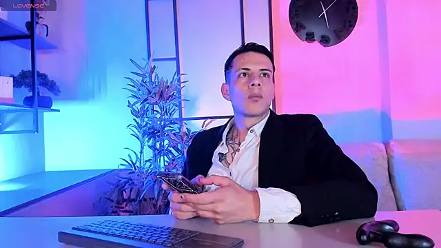 Dustin Sonne online show from December 5, 3:49 am