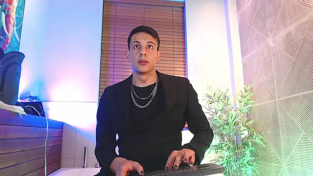 Dustin Sonne online show from April 11, 3:36 am