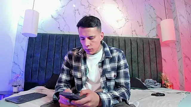 Dustin Sonne online show from March 10, 3:32 am