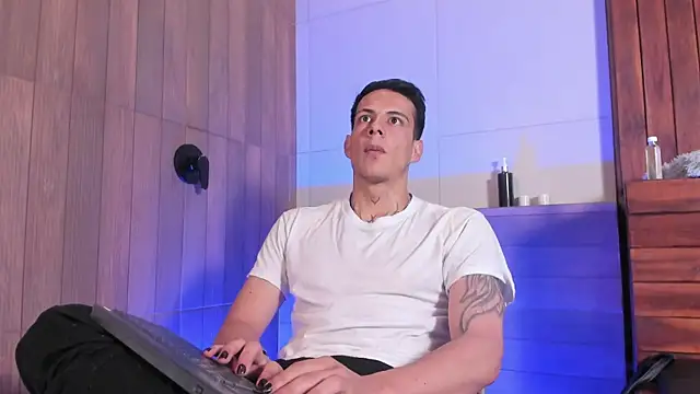 Dustin Sonne online show from May 22, 3:37 am