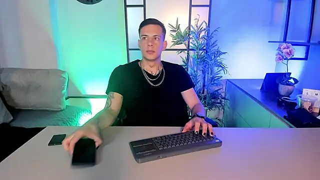 Dustin Sonne online show from April 3, 3:35 am