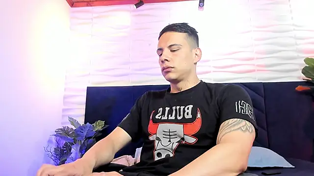 Dustin Sonne online show from March 11, 3:44 am