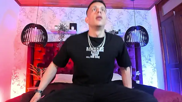 Dustin Sonne online show from March 27, 3:26 am