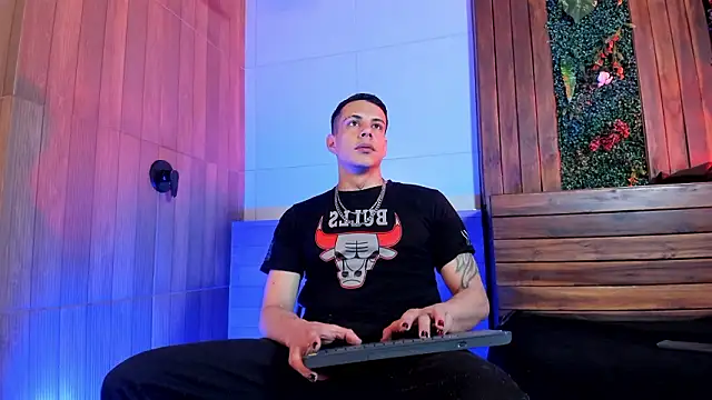 Dustin Sonne online show from February 21, 3:41 am