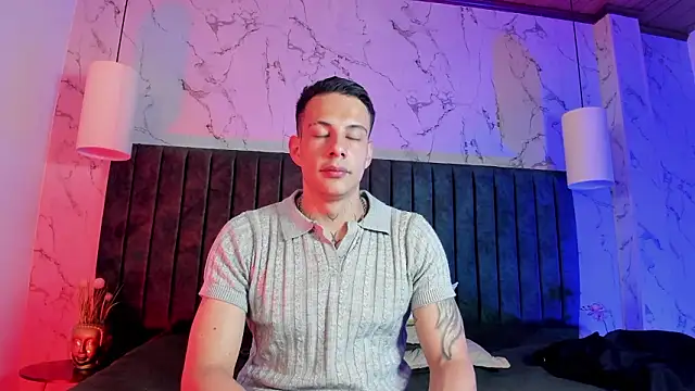 Dustin Sonne online show from February 22, 3:53 am