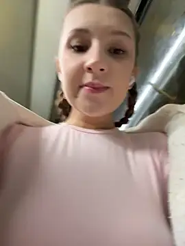 Snapshot of katexxxx chatting on November 11, 4:57 pm katexxxx online show from November 11, 4:57 pm