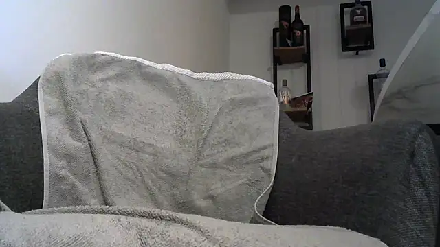 Snapshot of lucian_red chatting on November 10, 7:08 pm lucian red online show from November 10, 7:08 pm