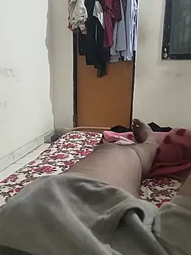 Snapshot of desiboyarya chatting on October 31, 5:42 pm desiboyarya online show from October 31, 5:42 pm